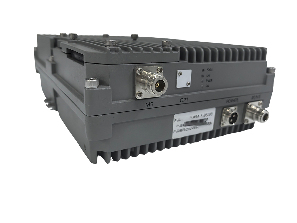  黄龙三频手机信号接收器2000㎡